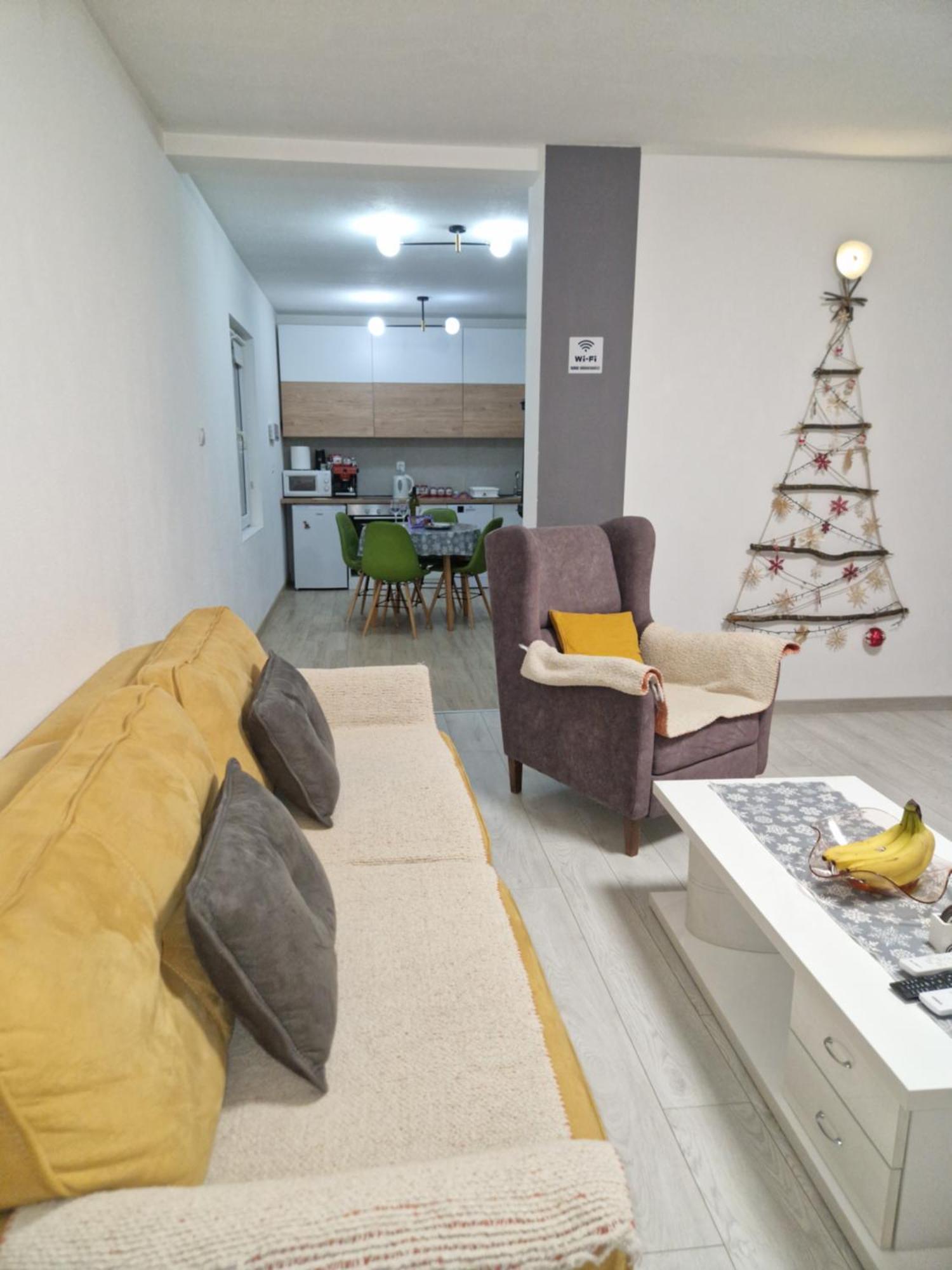 Apartman Irvas 콜라신 외부 사진
